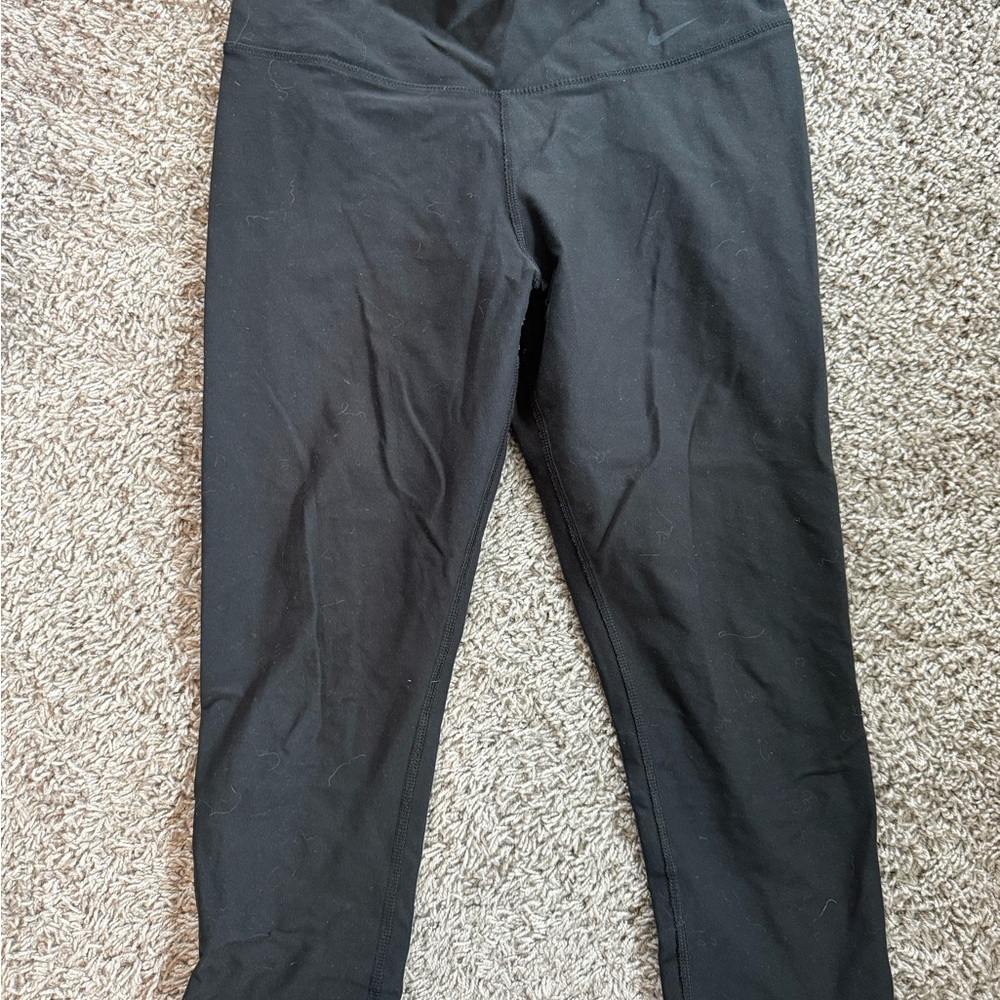 Nike Black Athletic Leggings with Stretchy Fit